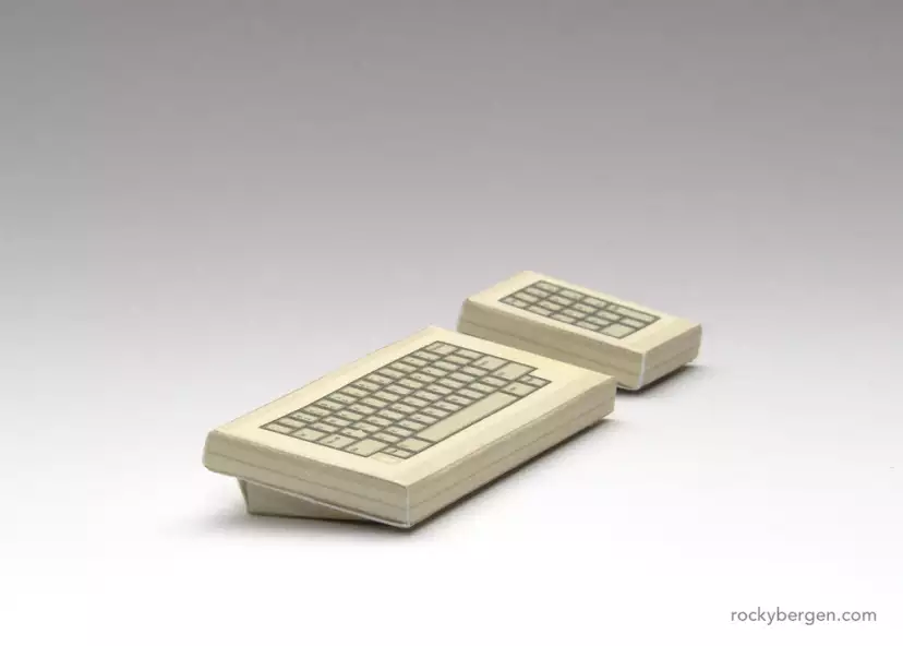 Keyboard with optional number pad © Rocky Bergen
