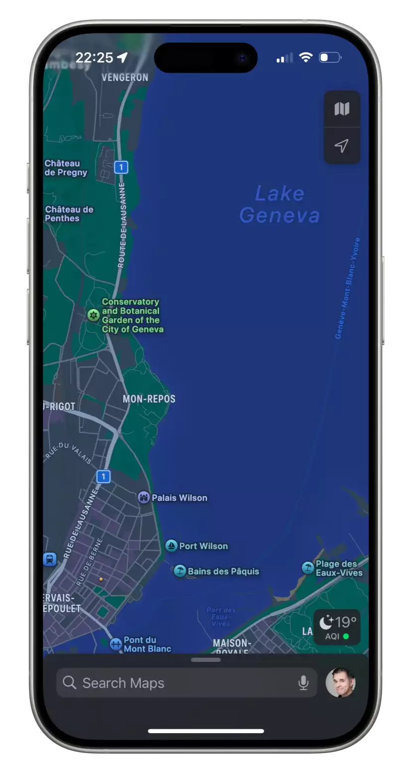 Screenshot of Apple Maps in English