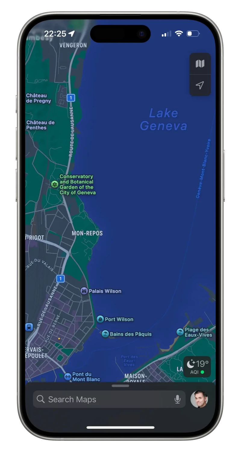Screenshot of Apple Maps in English