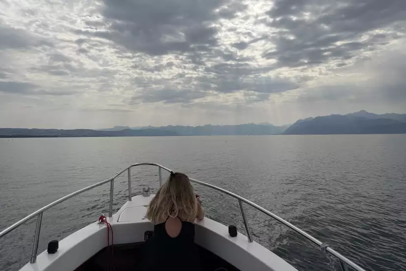 Cruising towards Lausanne with the Alps as backdrop