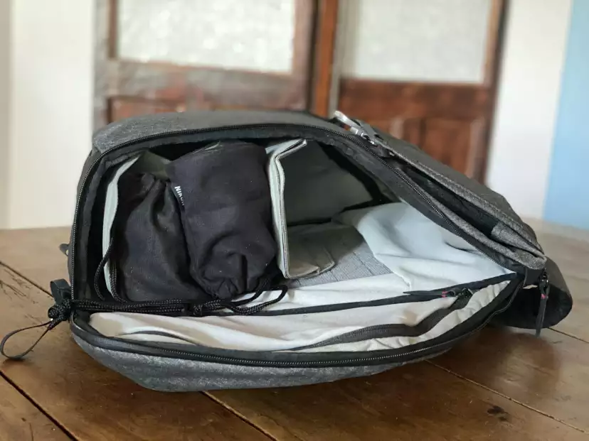 Right side pocket with 2 prime lenses