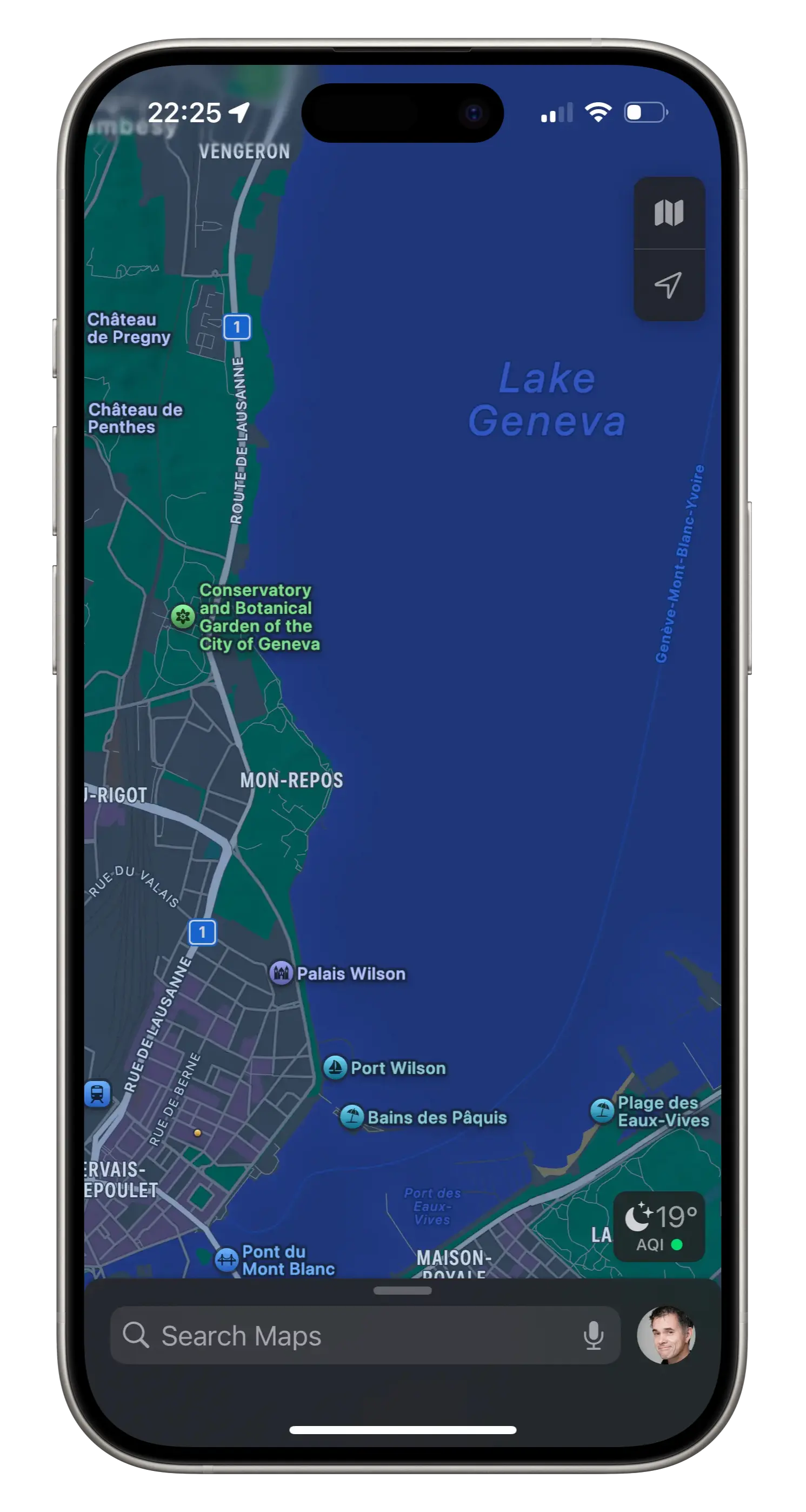 Screenshot of Apple Maps in English
