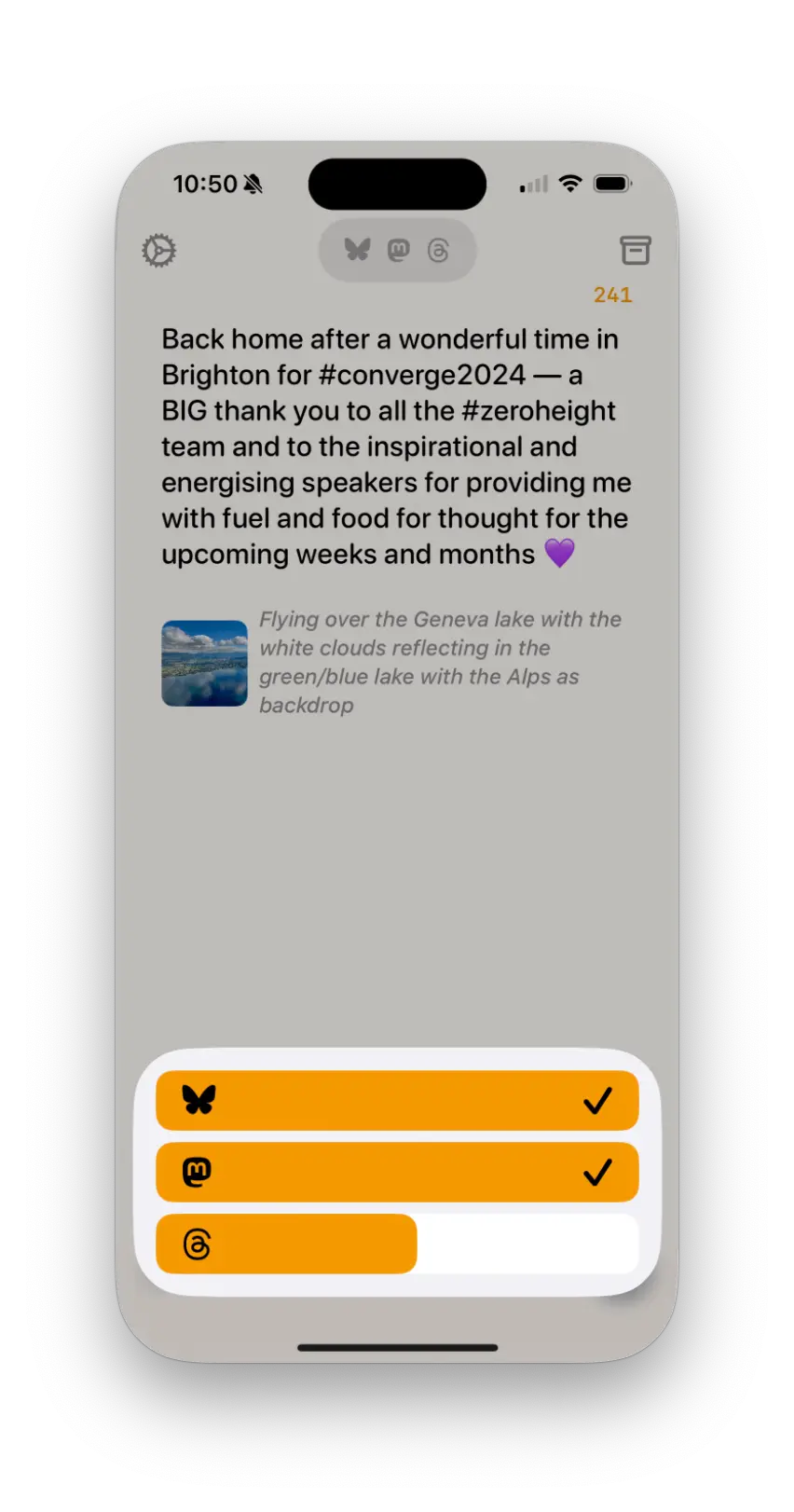 A screenshot of the Croissant app posting to Bluesky, Mastodon and Threads. The first two have succeded and display a checkmark.