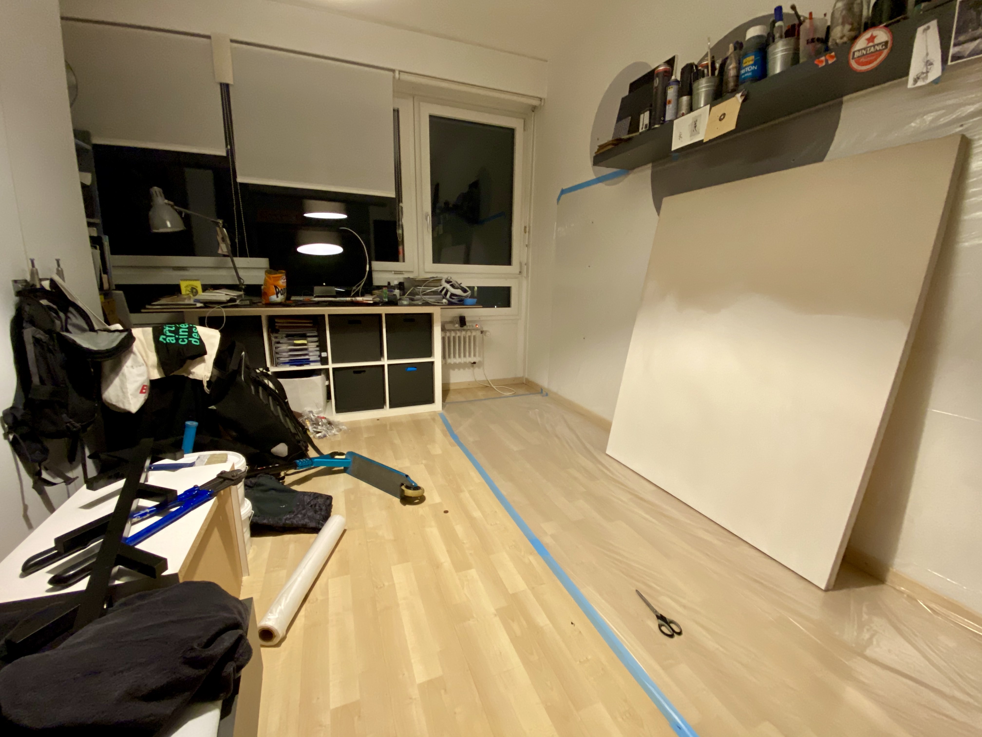 Mathias turned his bedroom into a workshop
