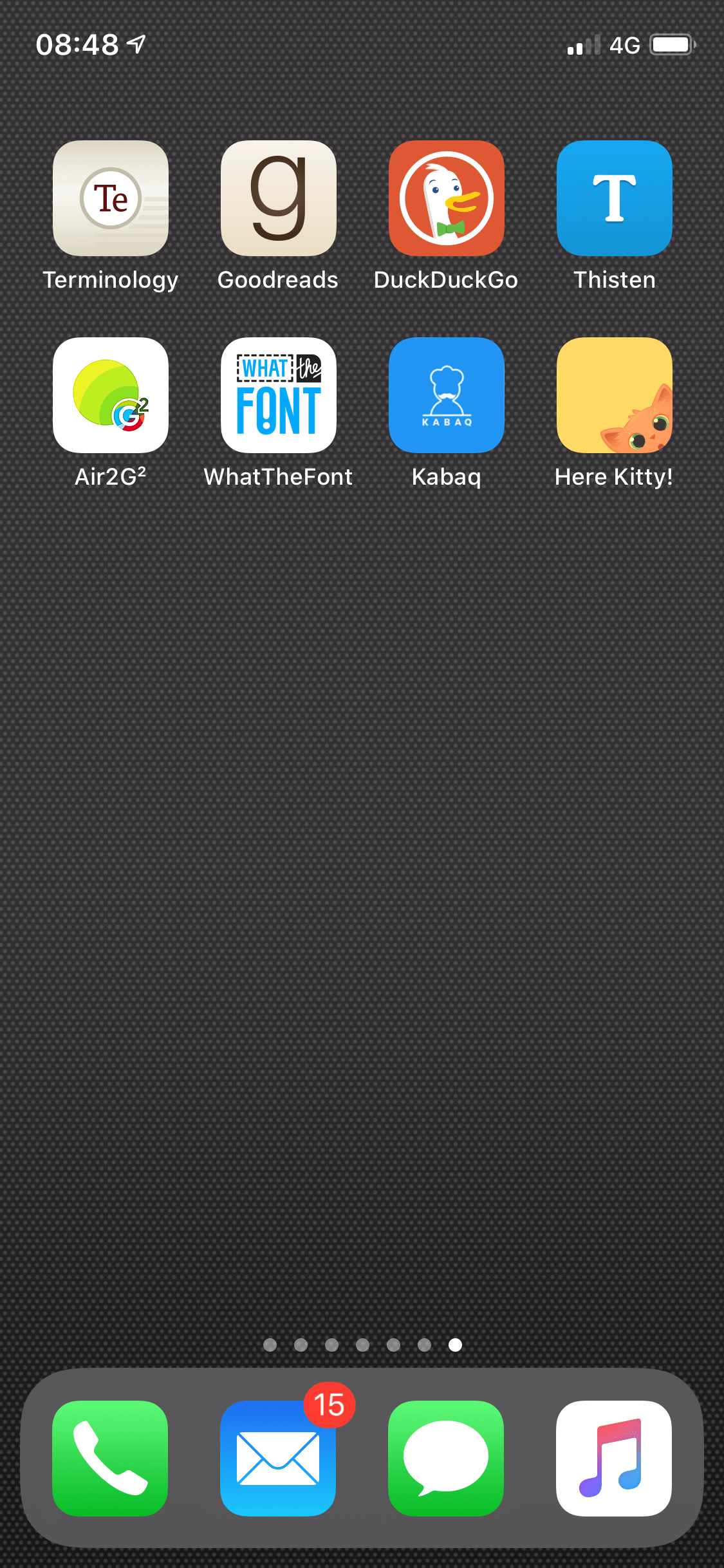 organising apps on iphone