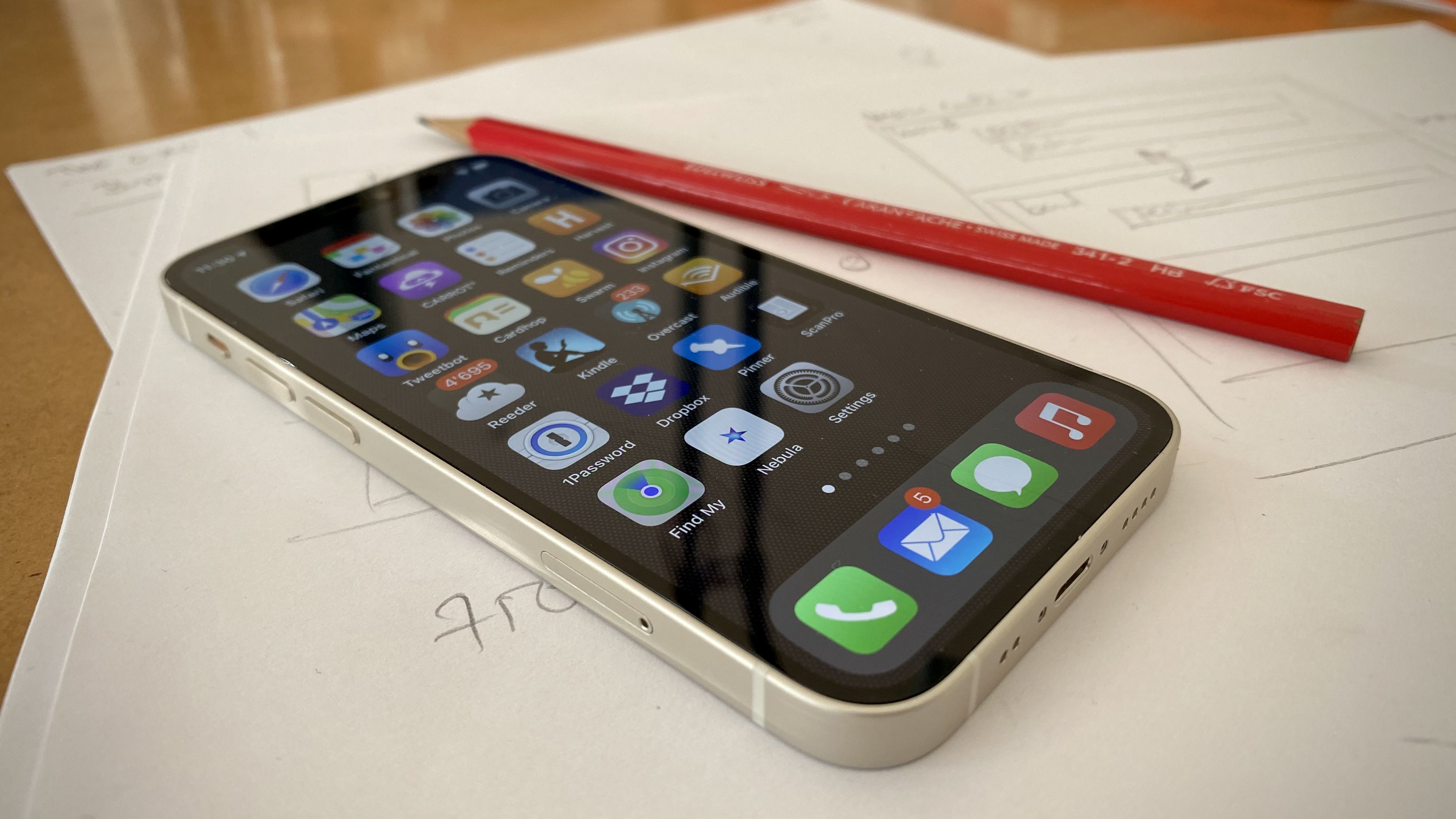 iPhone 12 mini is too mini for me | david.roess.li